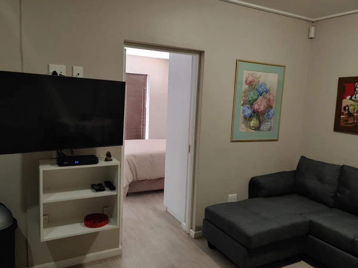 Daire Terra Nova Accommodation - Unit Esme Cape Town