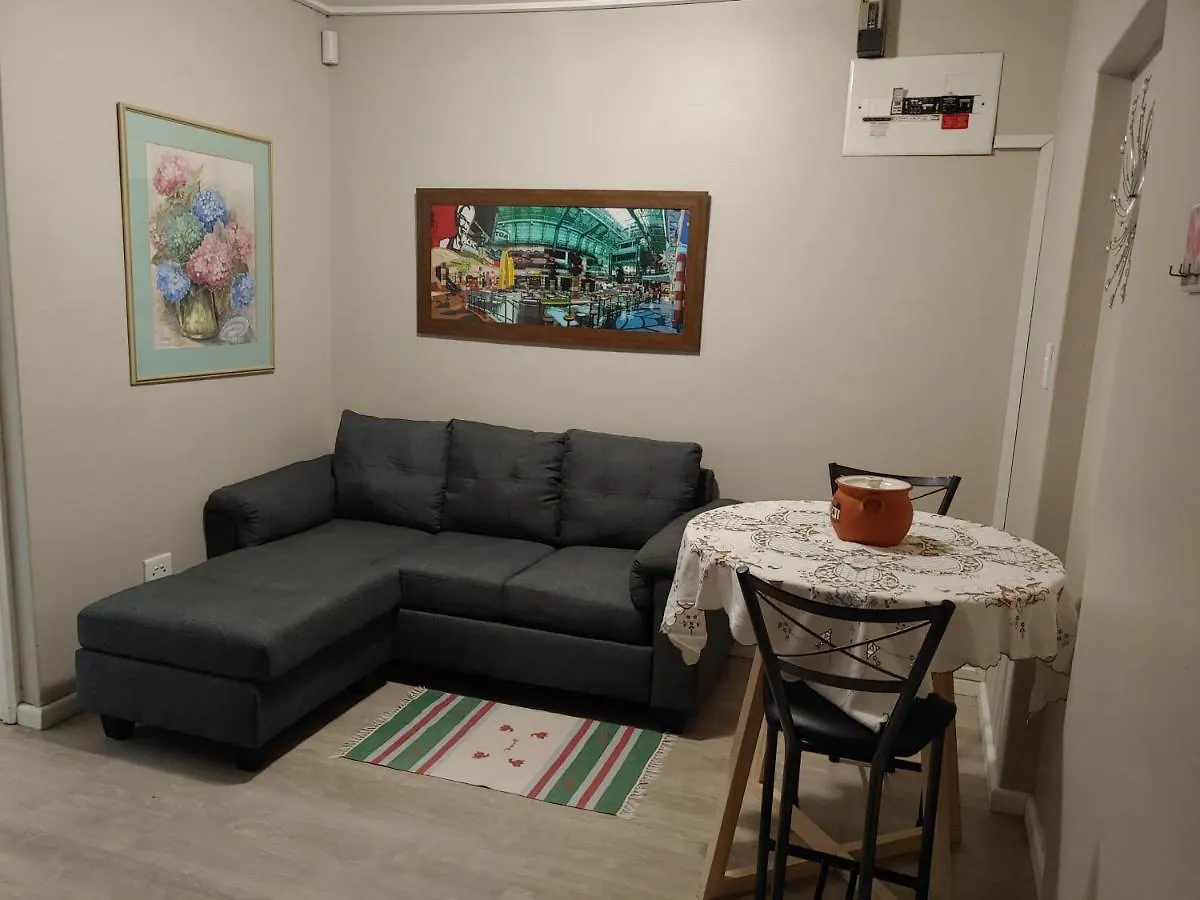 Terra Nova Accommodation - Unit Esme Cape Town 0*,  Güney Afrika