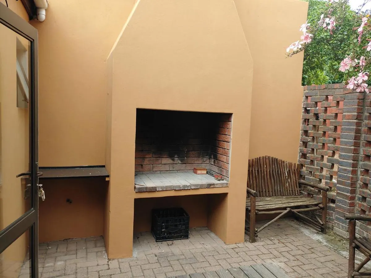 Terra Nova Accommodation - Unit Esme Cape Town Daire