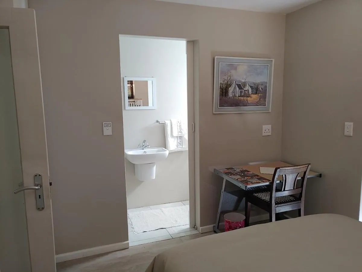 Terra Nova Accommodation - Unit Esme Cape Town South Africa