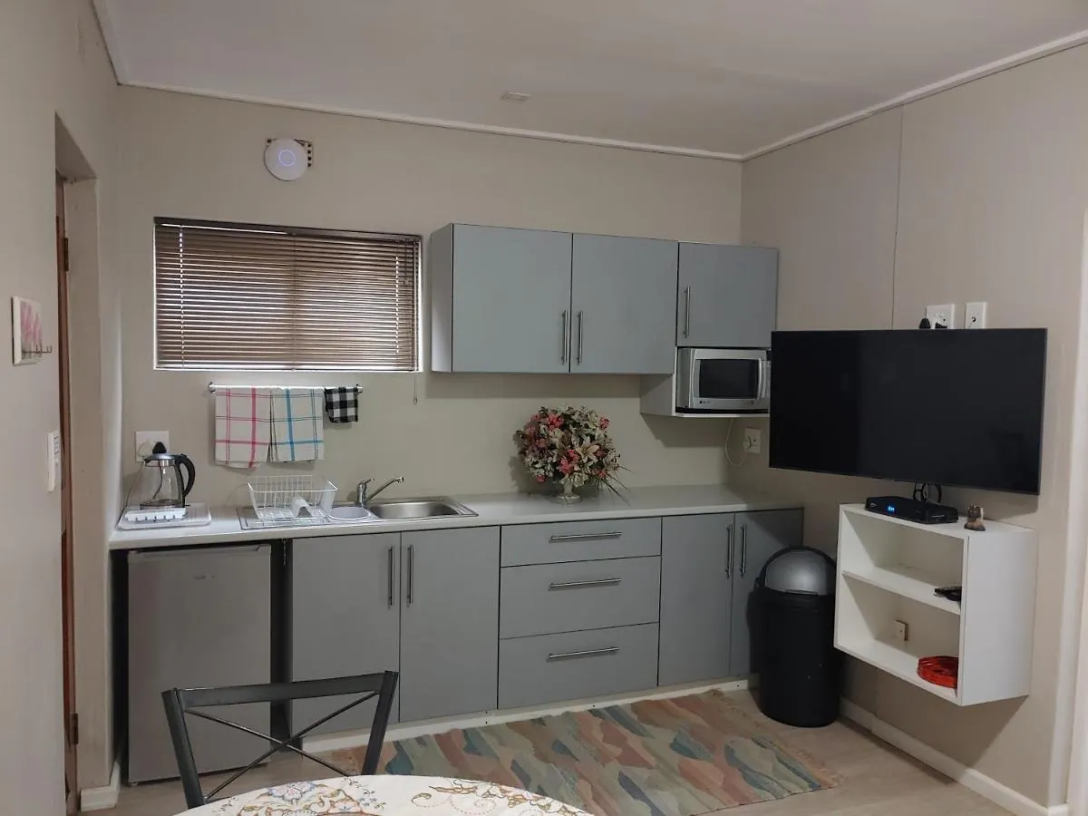 Terra Nova Accommodation - Unit Esme Cape Town Apartment